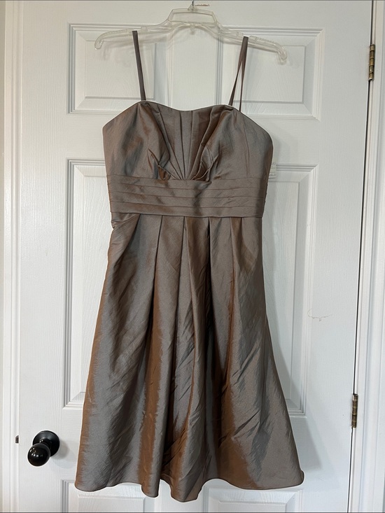 DaVinci Dresses & Skirts - NWT- DaVinci Strapless Taupe Dress